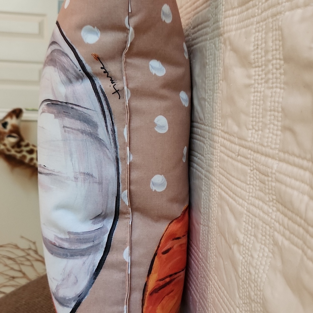 Decorative Seasonal Pillow - Timree - Picture 9 of 9